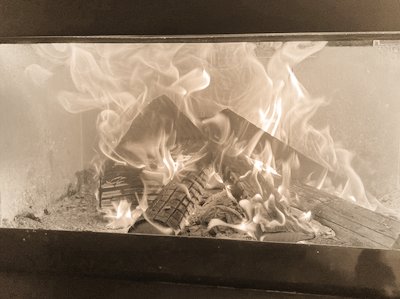 plameny v krbove vlozce